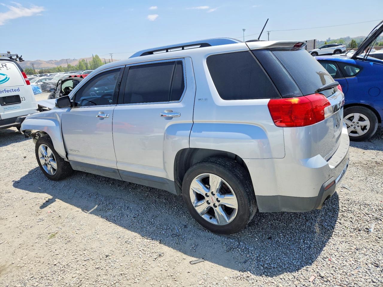2015 GMC TERRAIN SLT photo 4