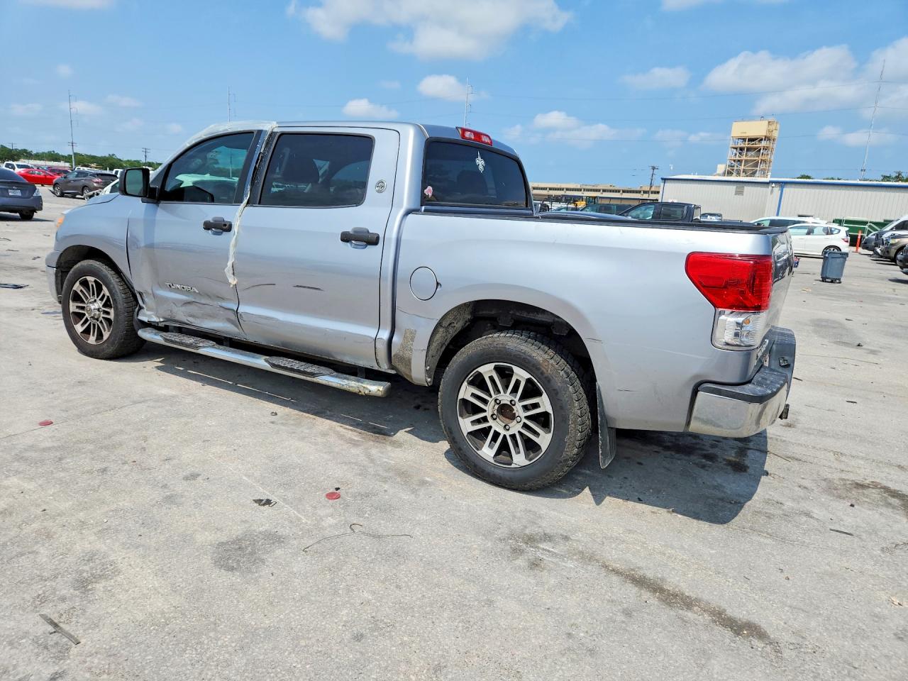 2013 TOYOTA TUNDRA CREWMAX SR5 photo 3