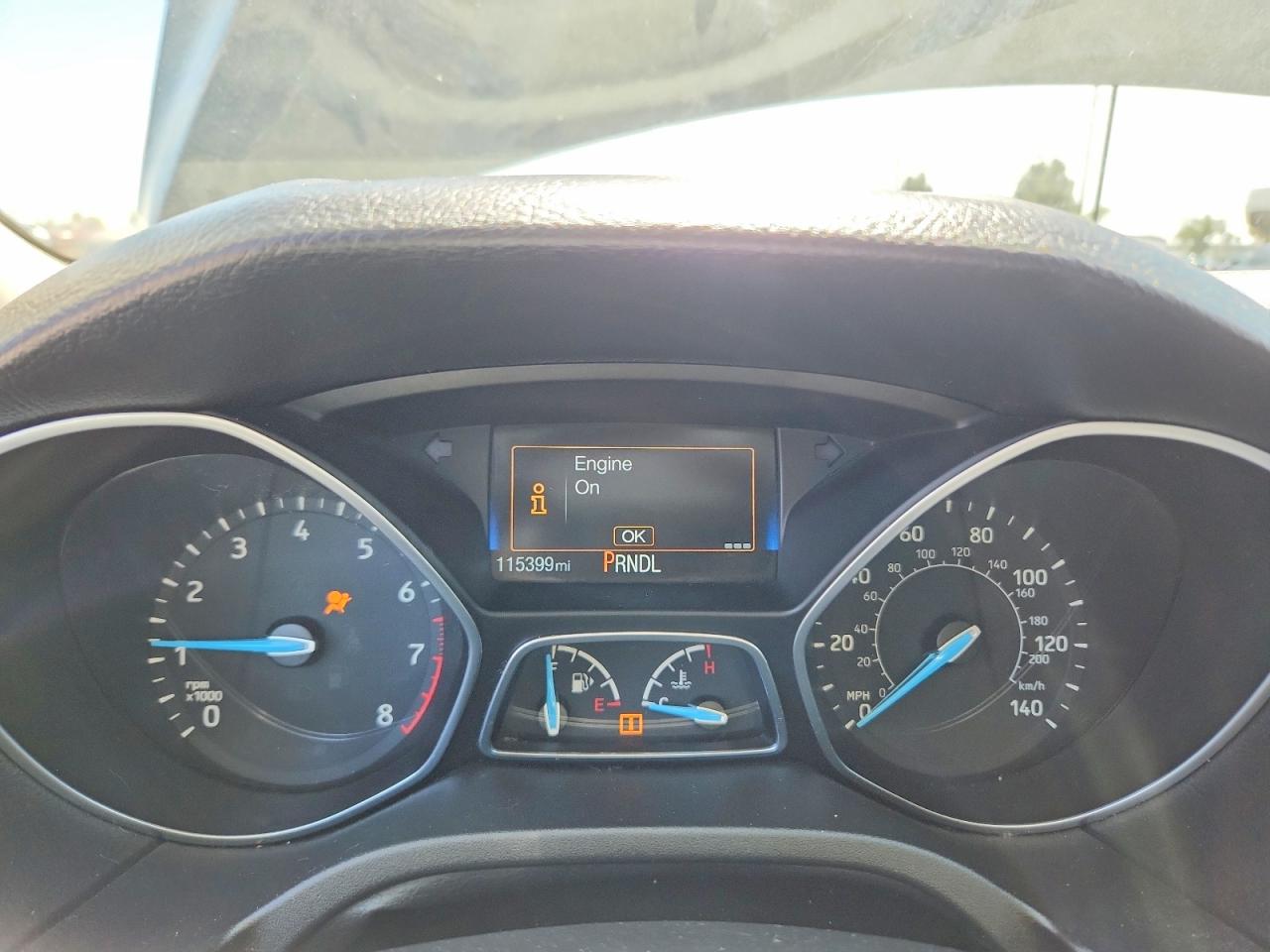 2017 FORD FOCUS SE photo 9