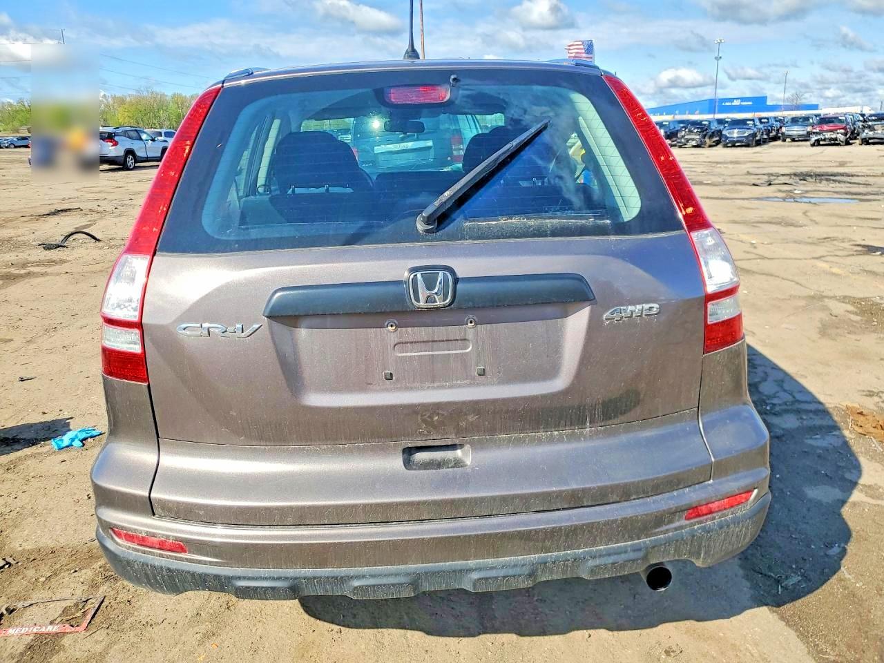 2010 HONDA CR-V LX photo 11