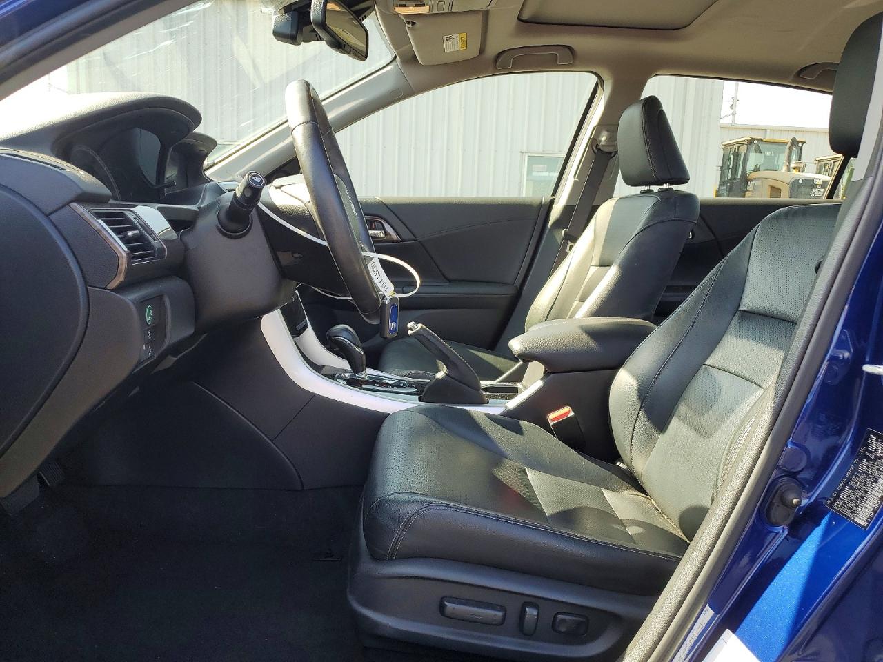 2017 HONDA ACCORD TOURING HYBRID photo 13