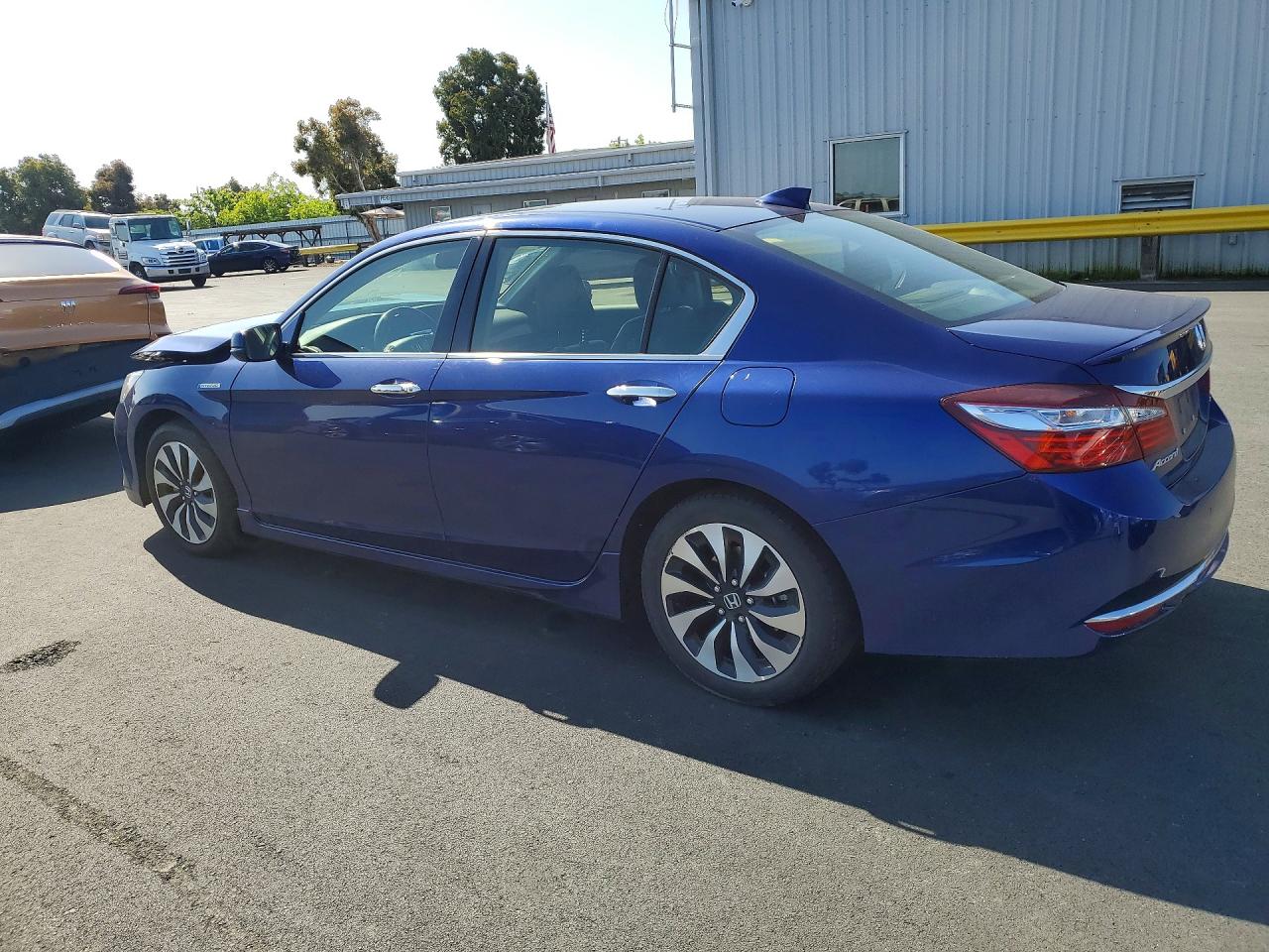 2017 HONDA ACCORD TOURING HYBRID photo 3