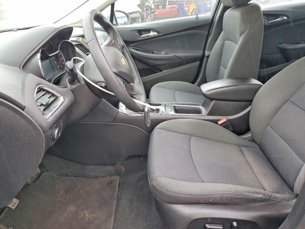 2017 CHEVROLET CRUZE LT photo 19