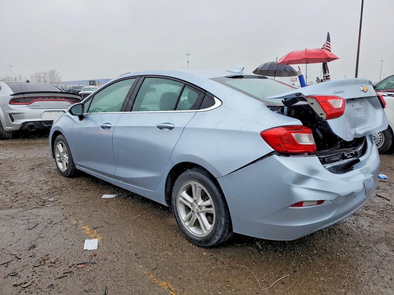 2017 CHEVROLET CRUZE LT photo 4