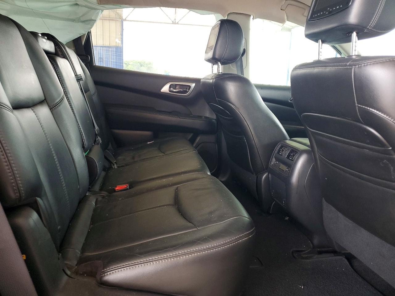 2013 NISSAN PATHFINDER S photo 19