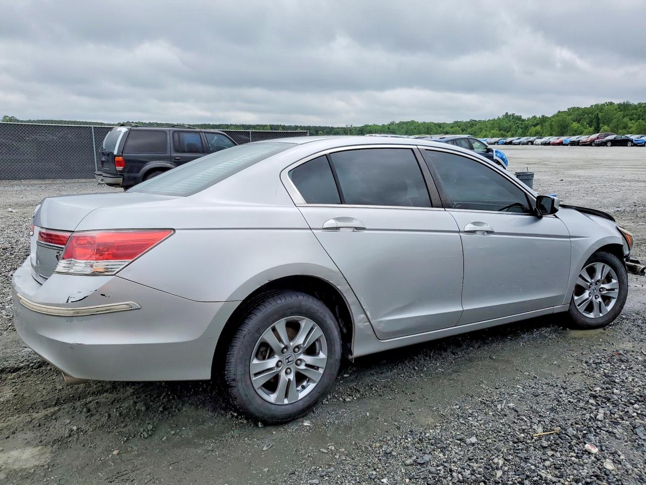 2011 HONDA ACCORD SE photo 3