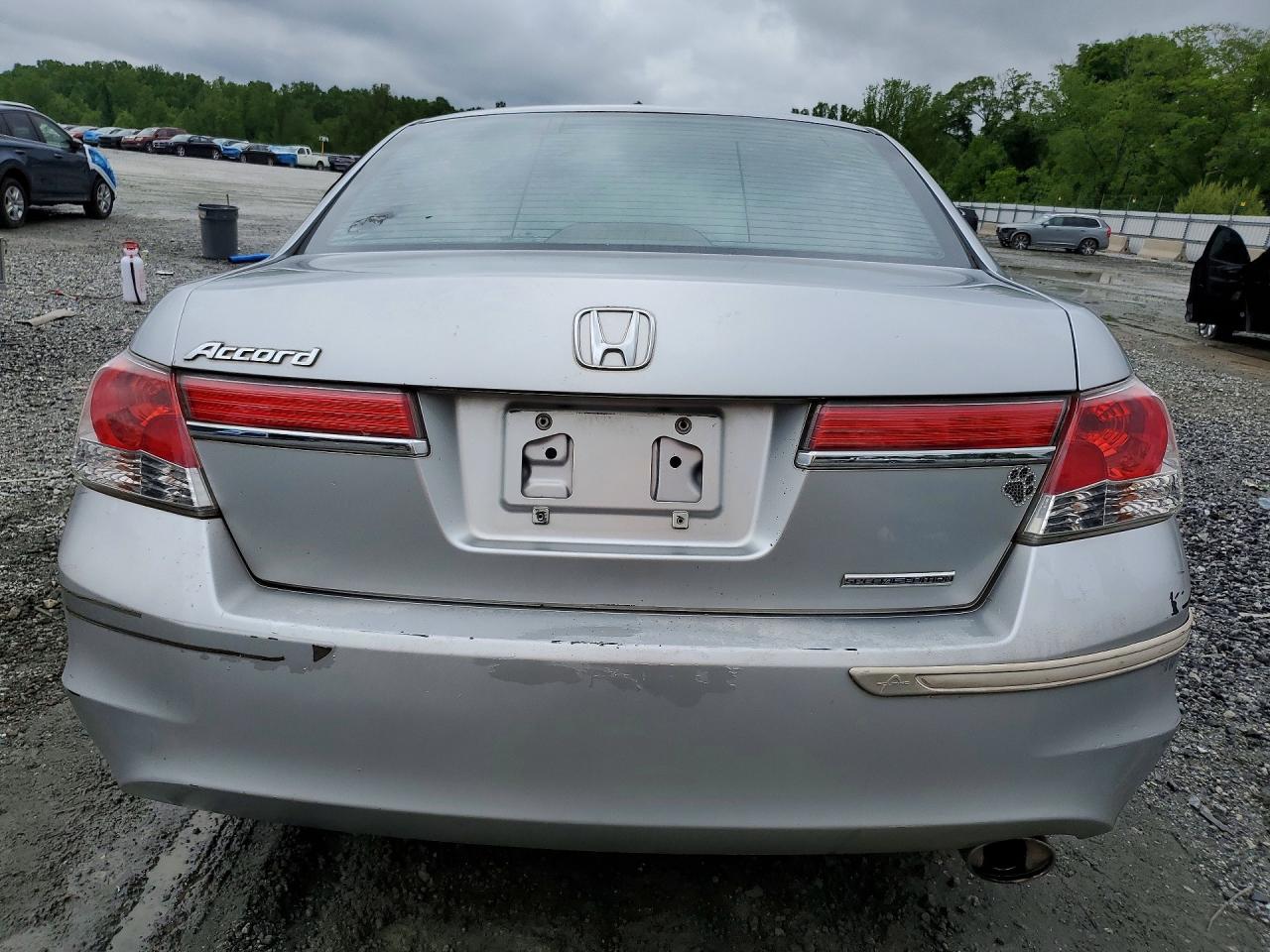 2011 HONDA ACCORD SE photo 6