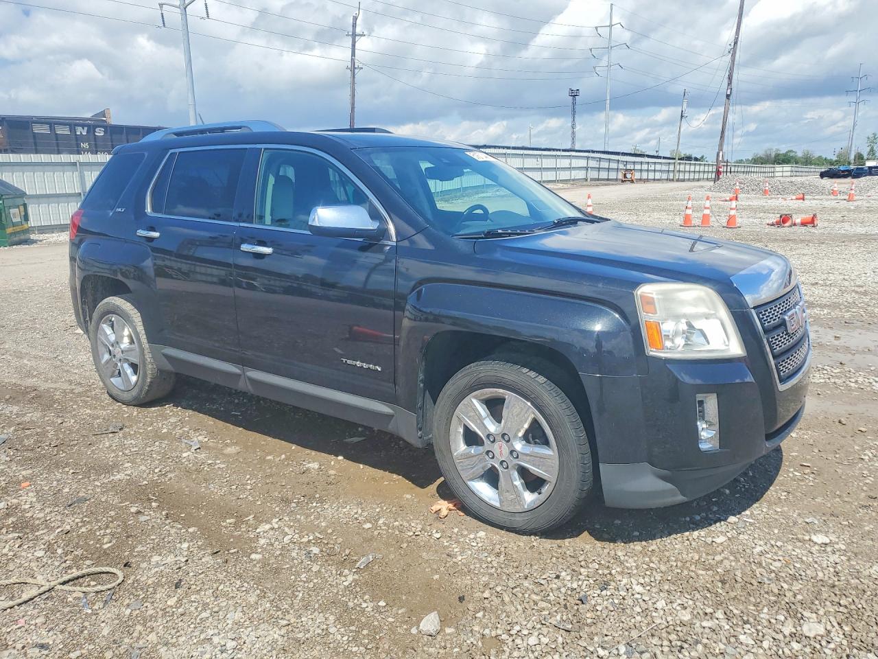 2015 GMC TERRAIN SLT photo 7