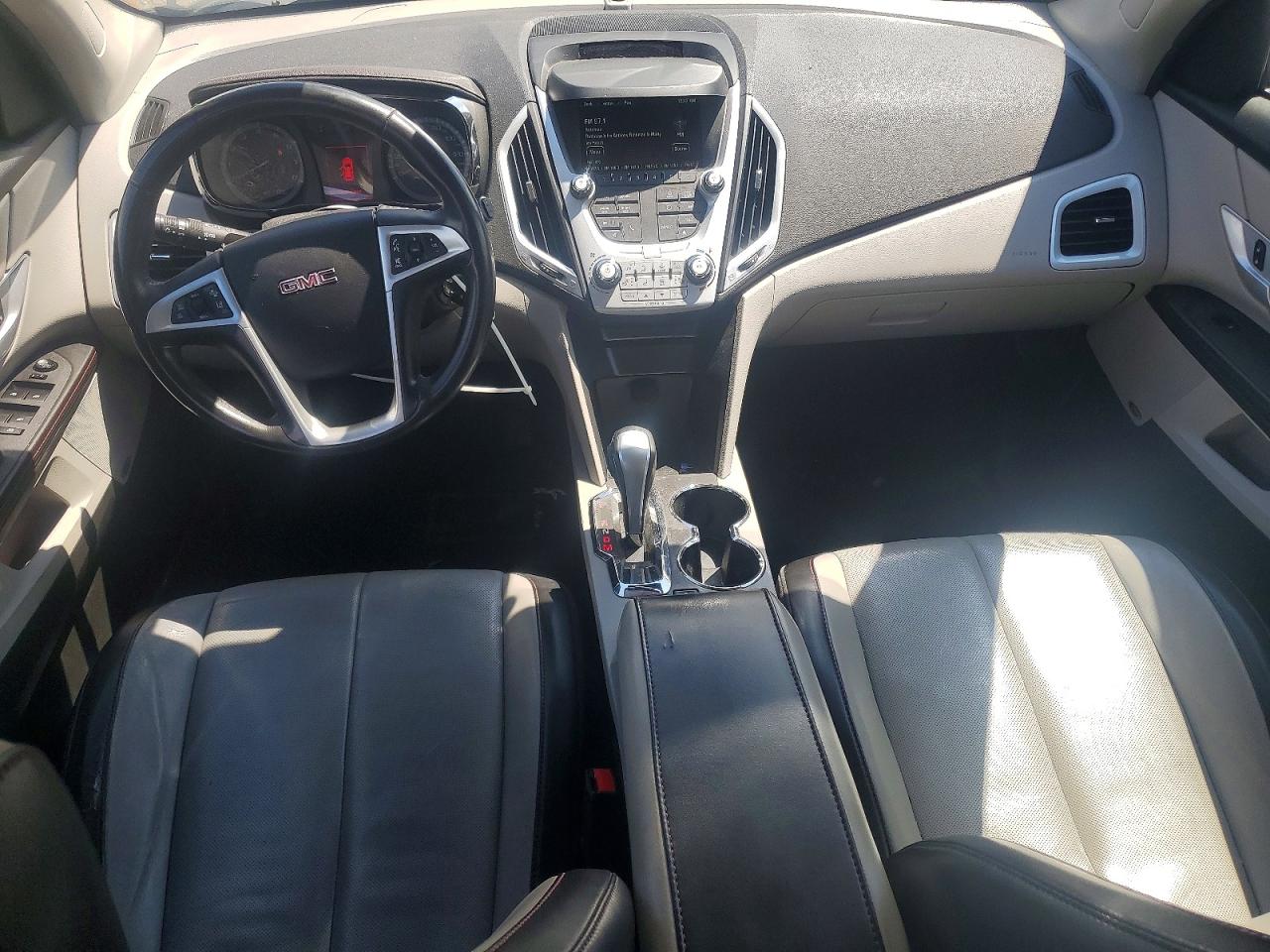 2015 GMC TERRAIN SLT photo 15