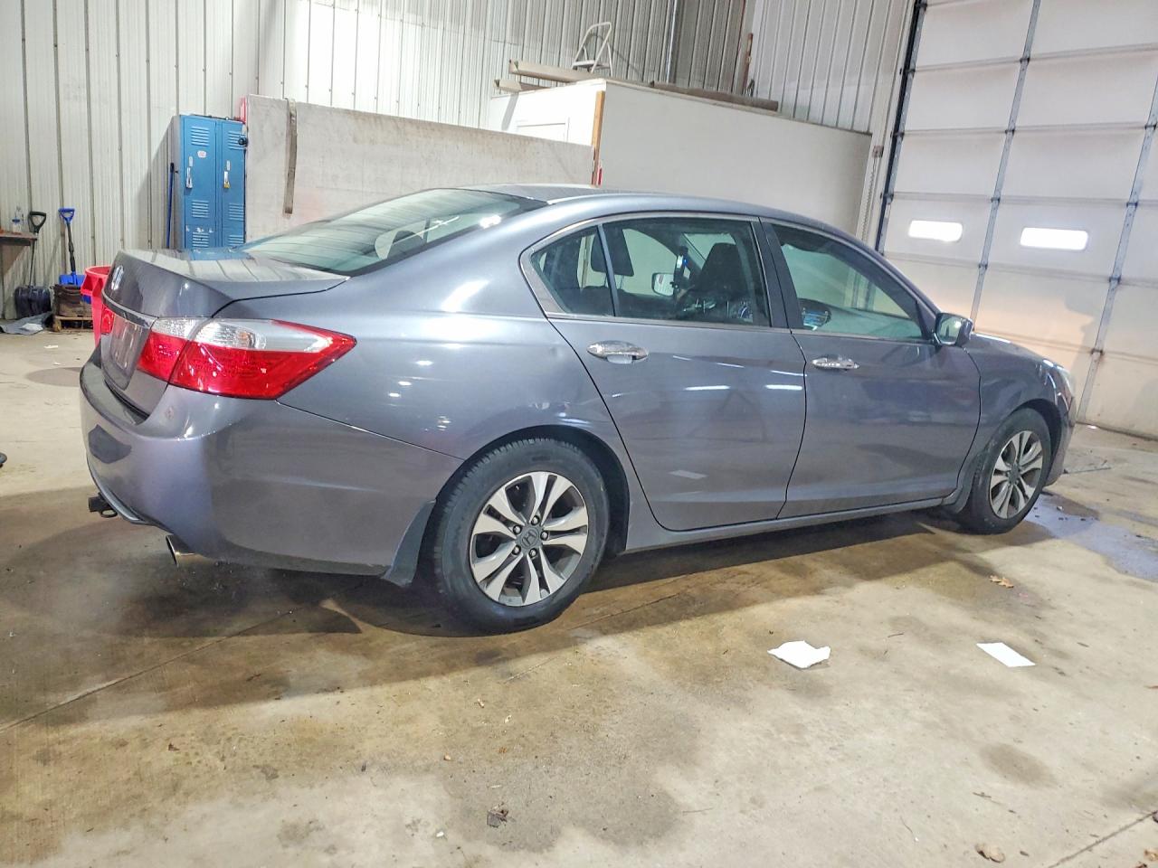 2013 HONDA ACCORD LX photo 3