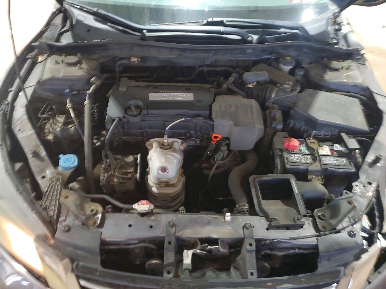 2013 HONDA ACCORD LX photo 11