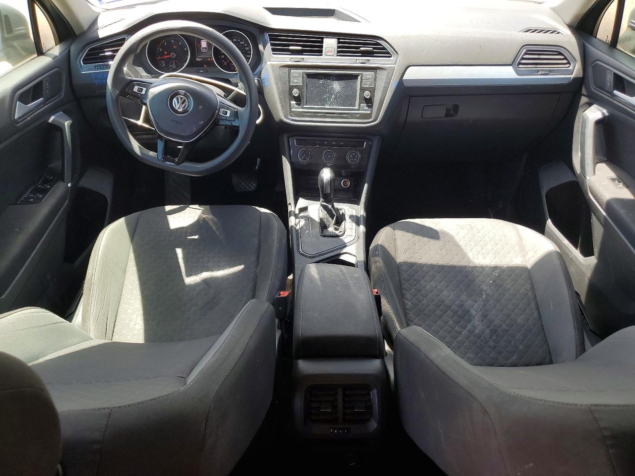 2020 VOLKSWAGEN TIGUAN photo 15