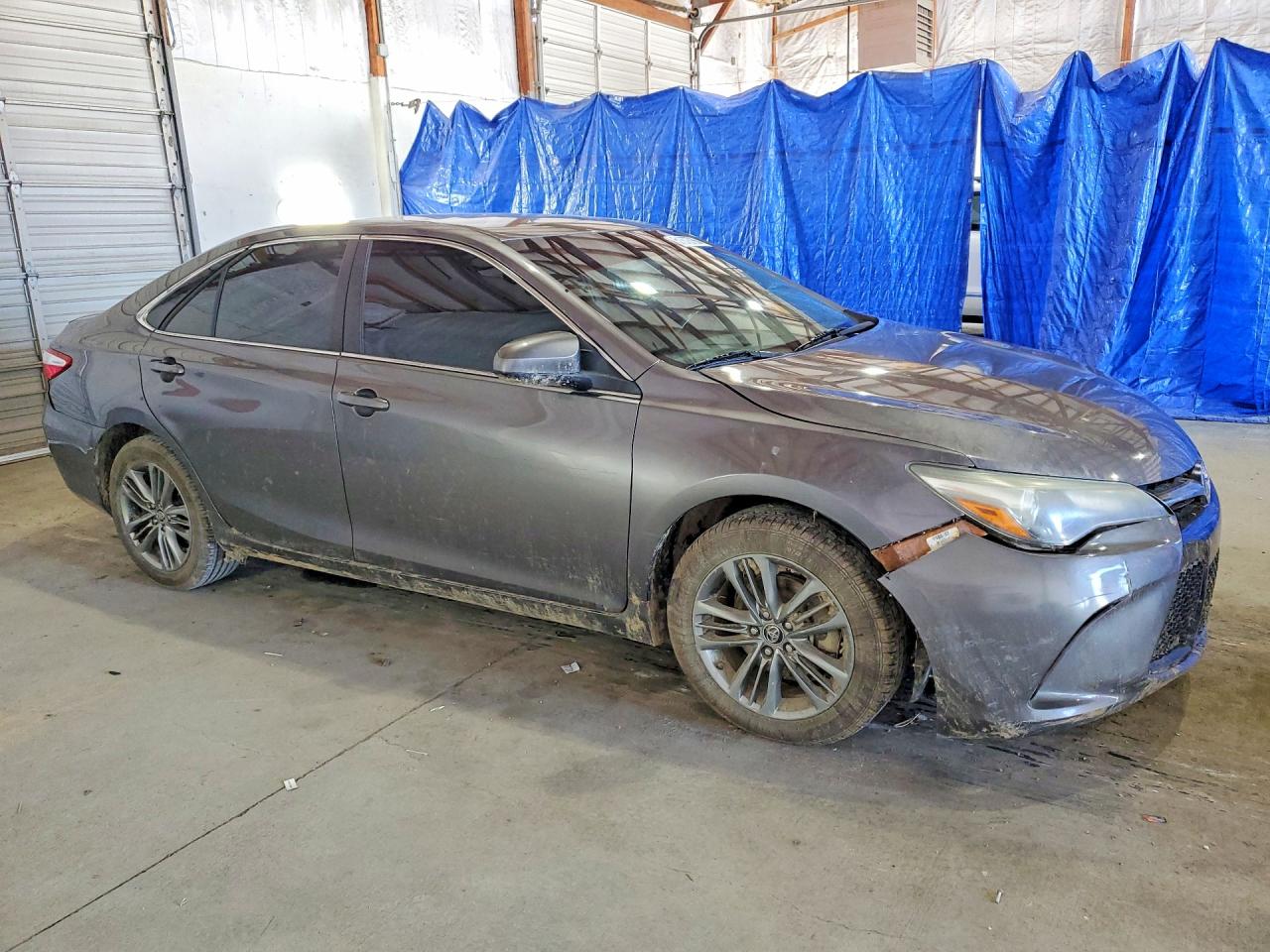 2016 TOYOTA CAMRY SE photo 7