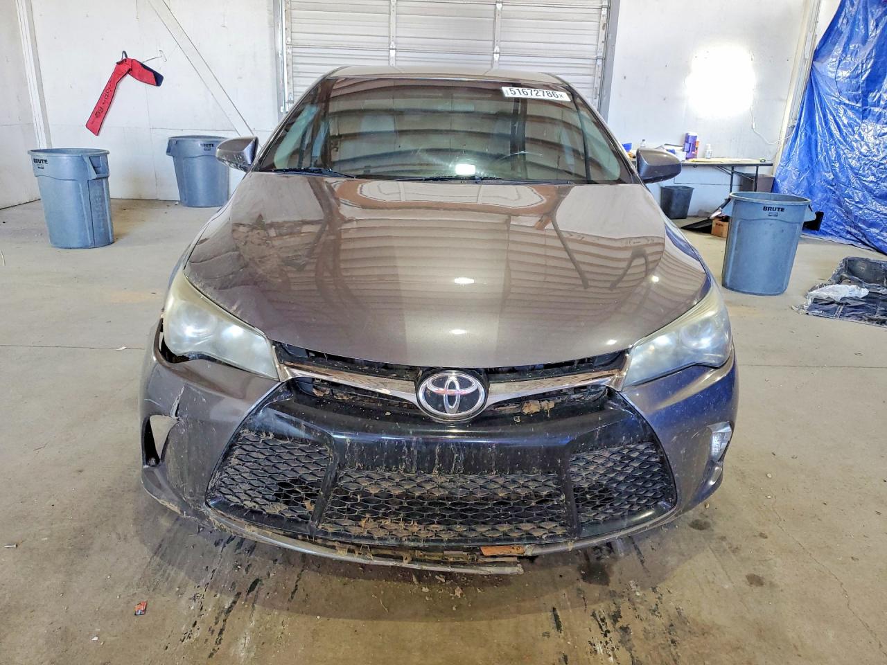 2016 TOYOTA CAMRY SE photo 9