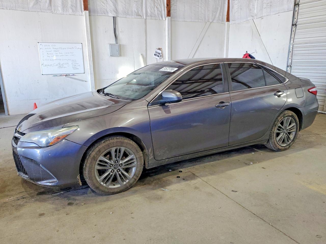 2016 TOYOTA CAMRY