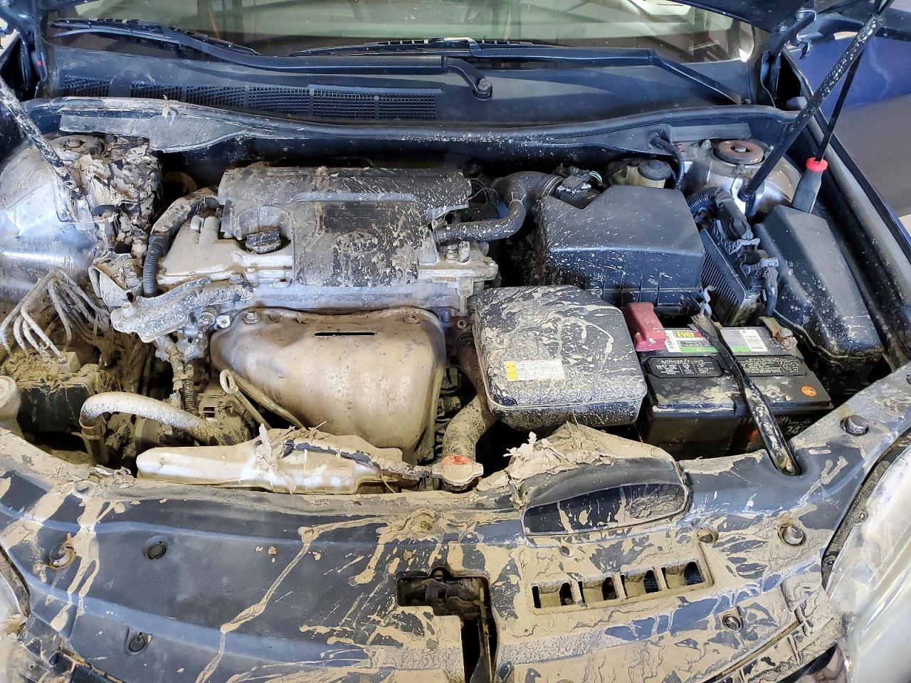 2016 TOYOTA CAMRY SE photo 21