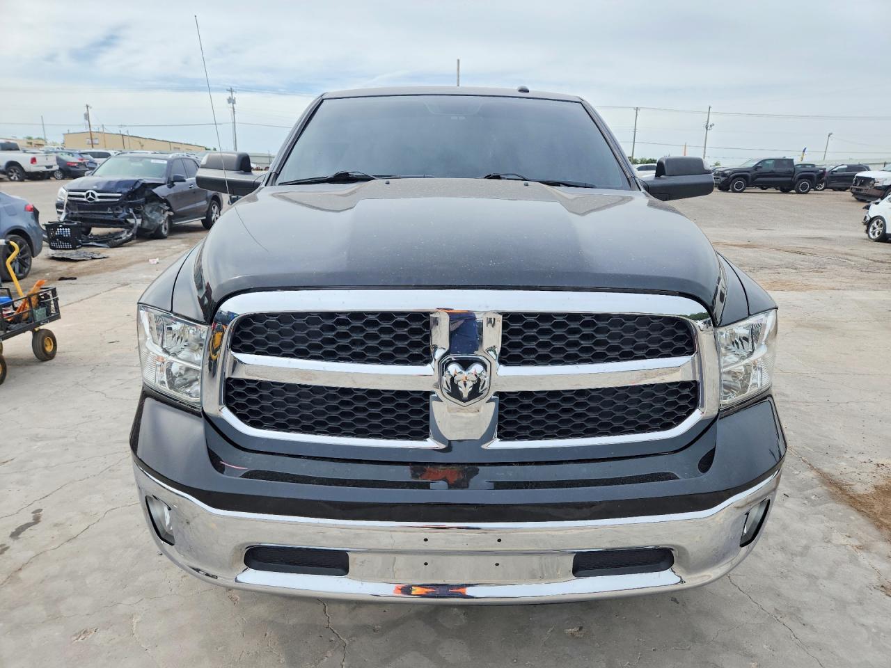 2022 RAM 1500 CLASSIC TRADESMAN photo 5