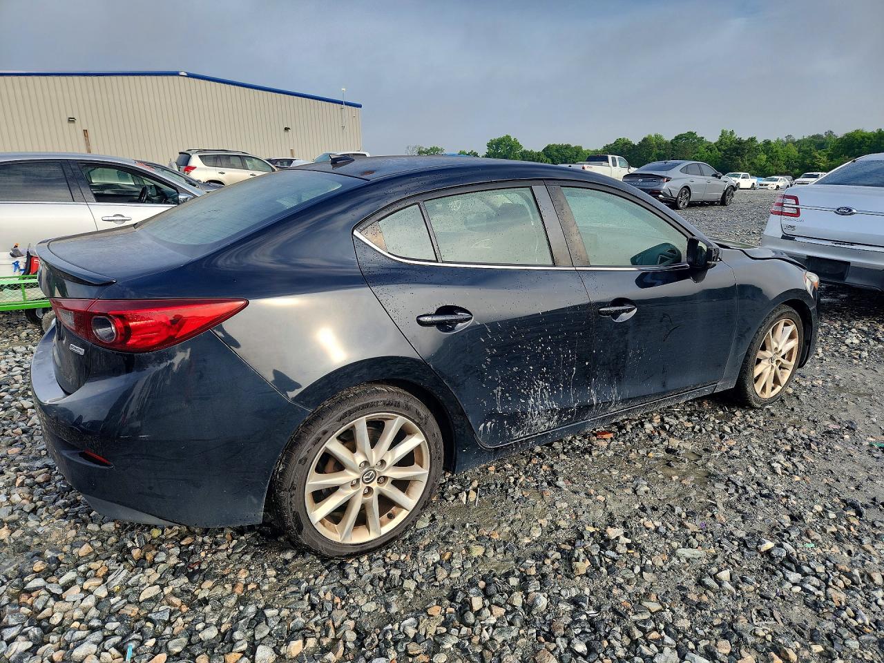 2017 MAZDA 3 TOURING photo 3