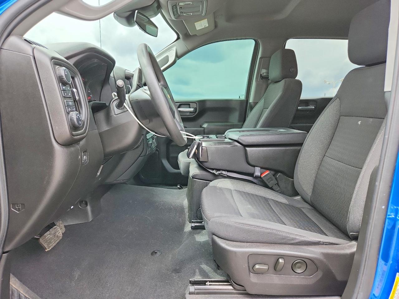 2024 CHEVROLET SILVERADO K1500 CUSTOM photo 7