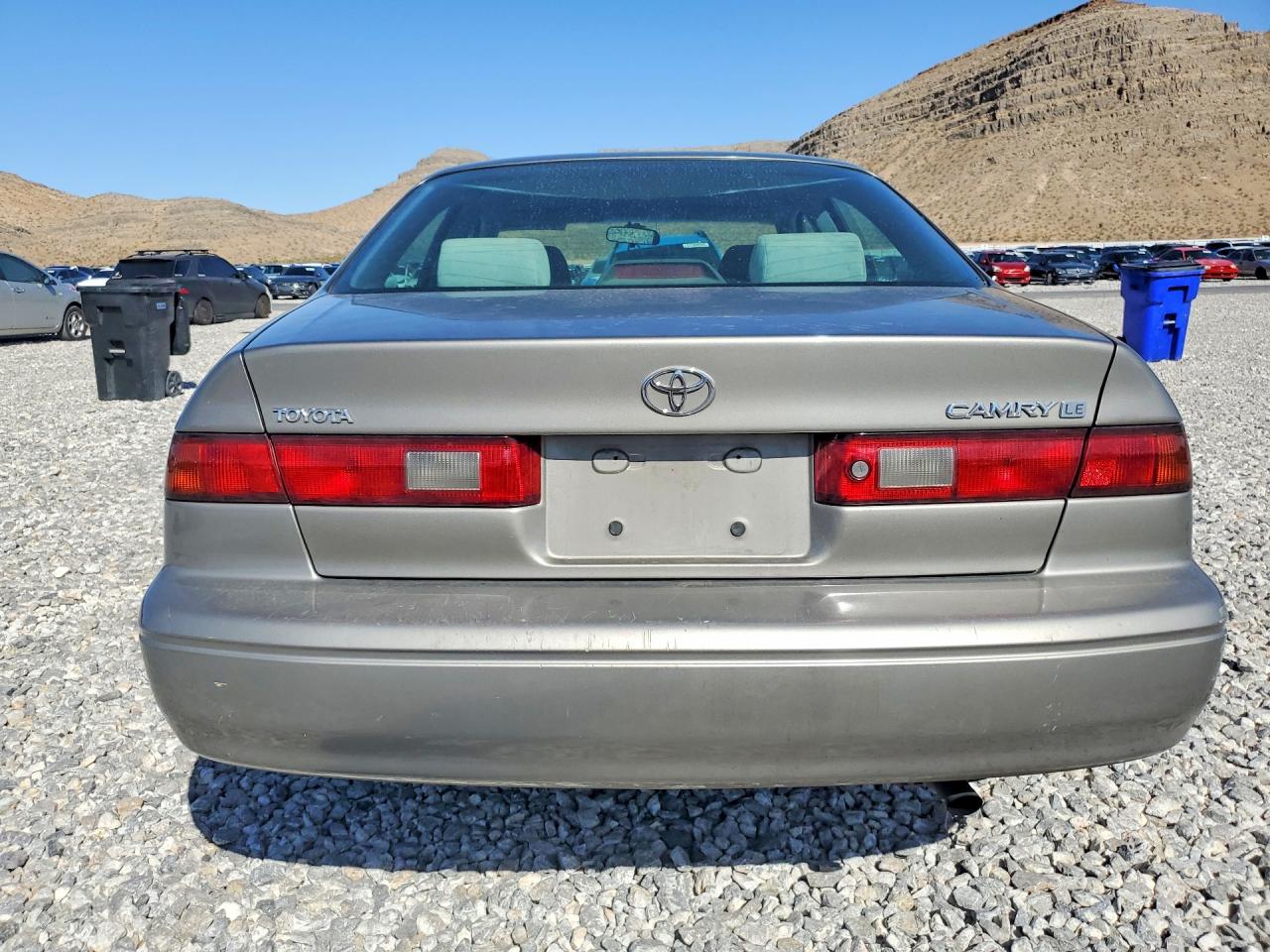 1999 TOYOTA CAMRY LE photo 16