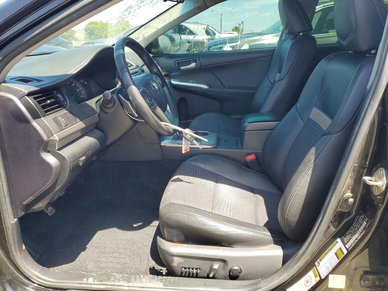 2014 TOYOTA CAMRY SE SPORT photo 13