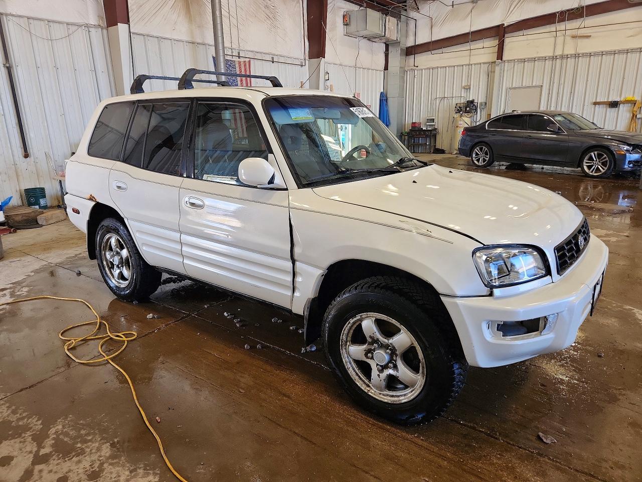 1999 TOYOTA RAV4 BASE photo 10