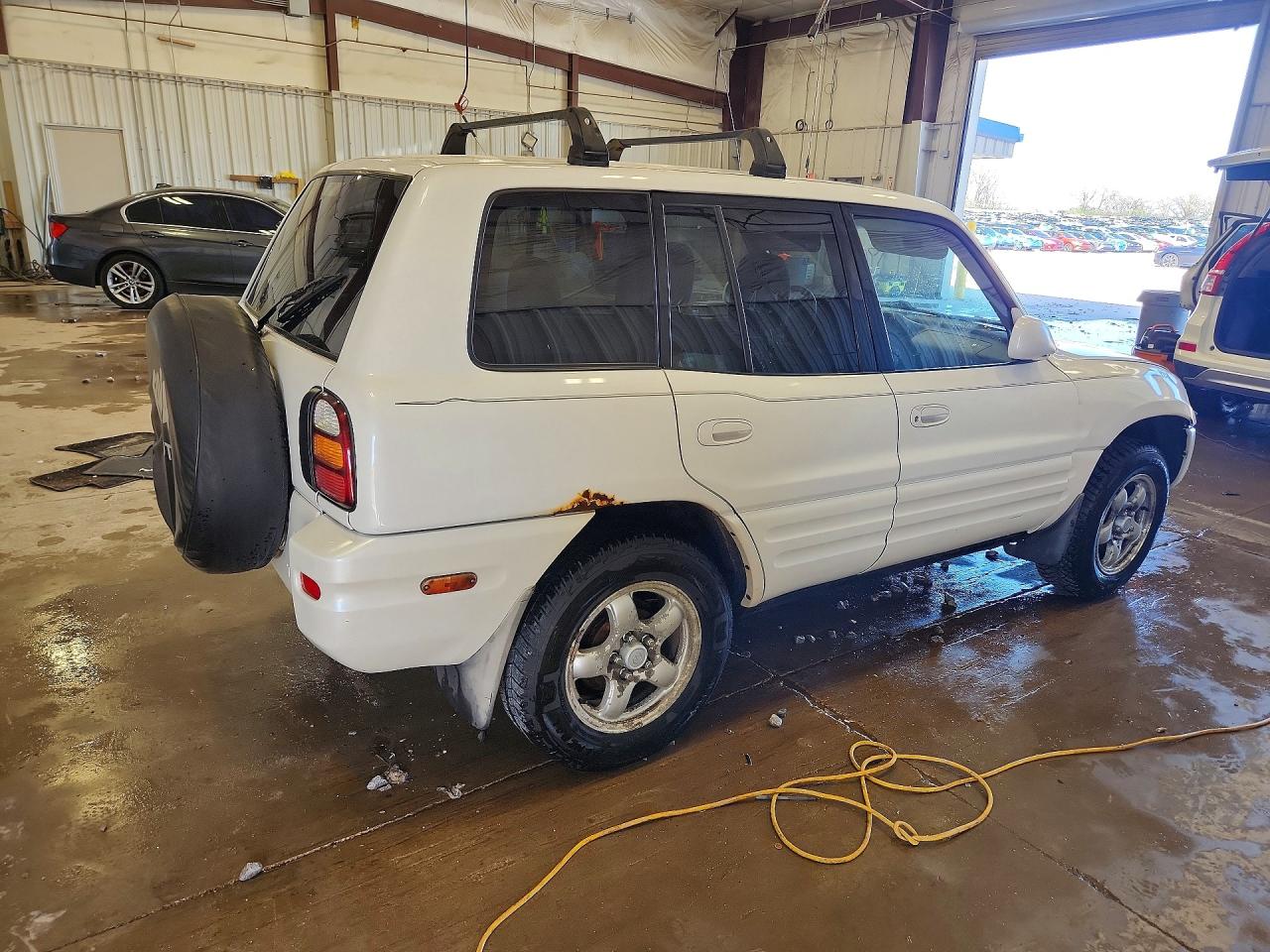 1999 TOYOTA RAV4 BASE photo 7