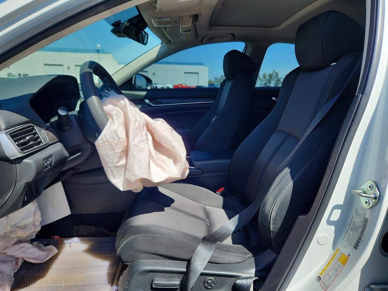 2018 HONDA ACCORD HYBRID EX photo 19