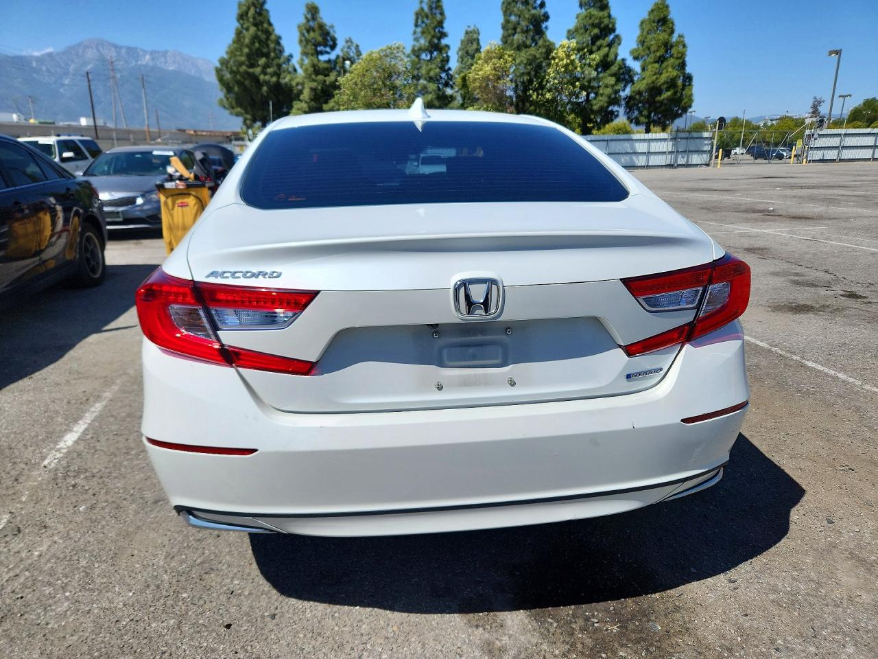 2018 HONDA ACCORD HYBRID EX photo 16