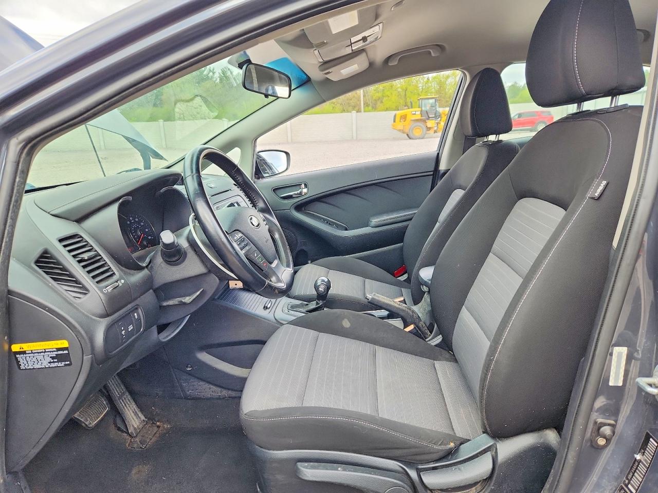 2015 KIA FORTE EX photo 19