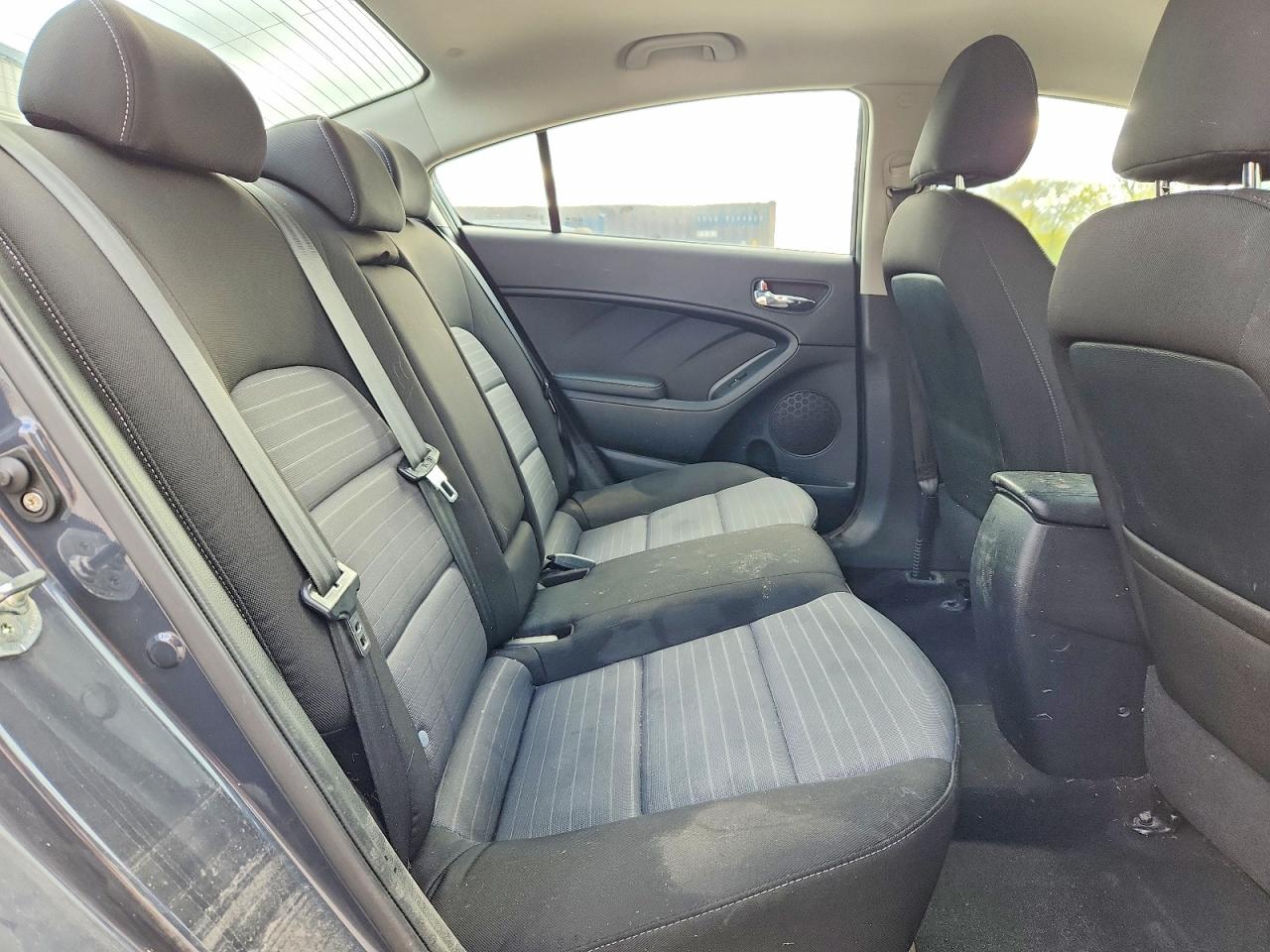 2015 KIA FORTE EX photo 28