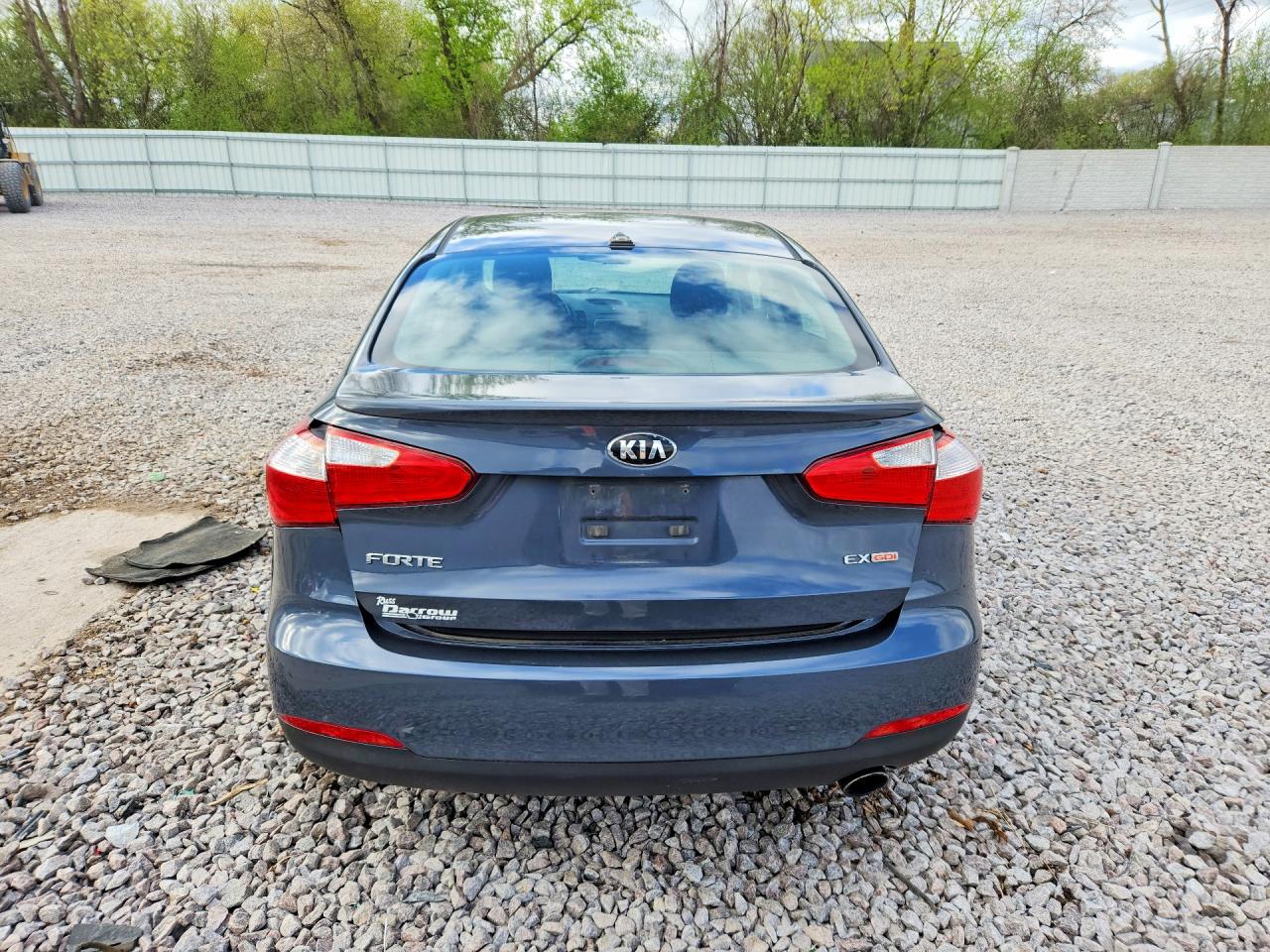 2015 KIA FORTE EX photo 16