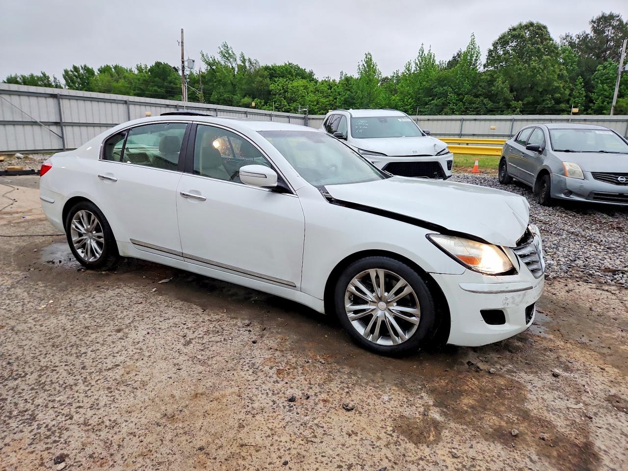 2011 HYUNDAI GENESIS 4.6L photo 4