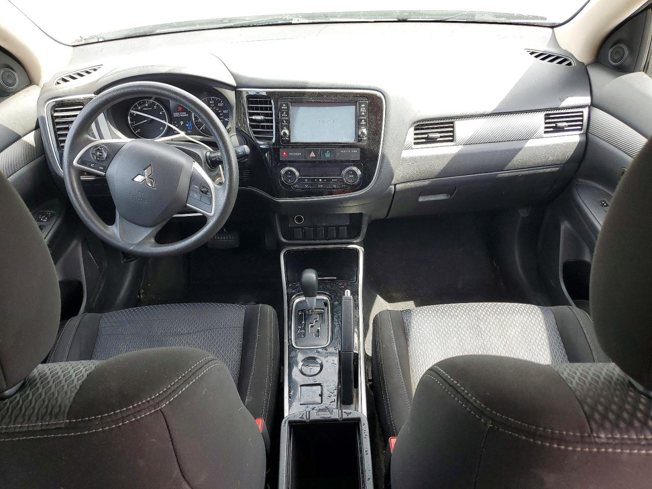 2018 MITSUBISHI OUTLANDER ES photo 22