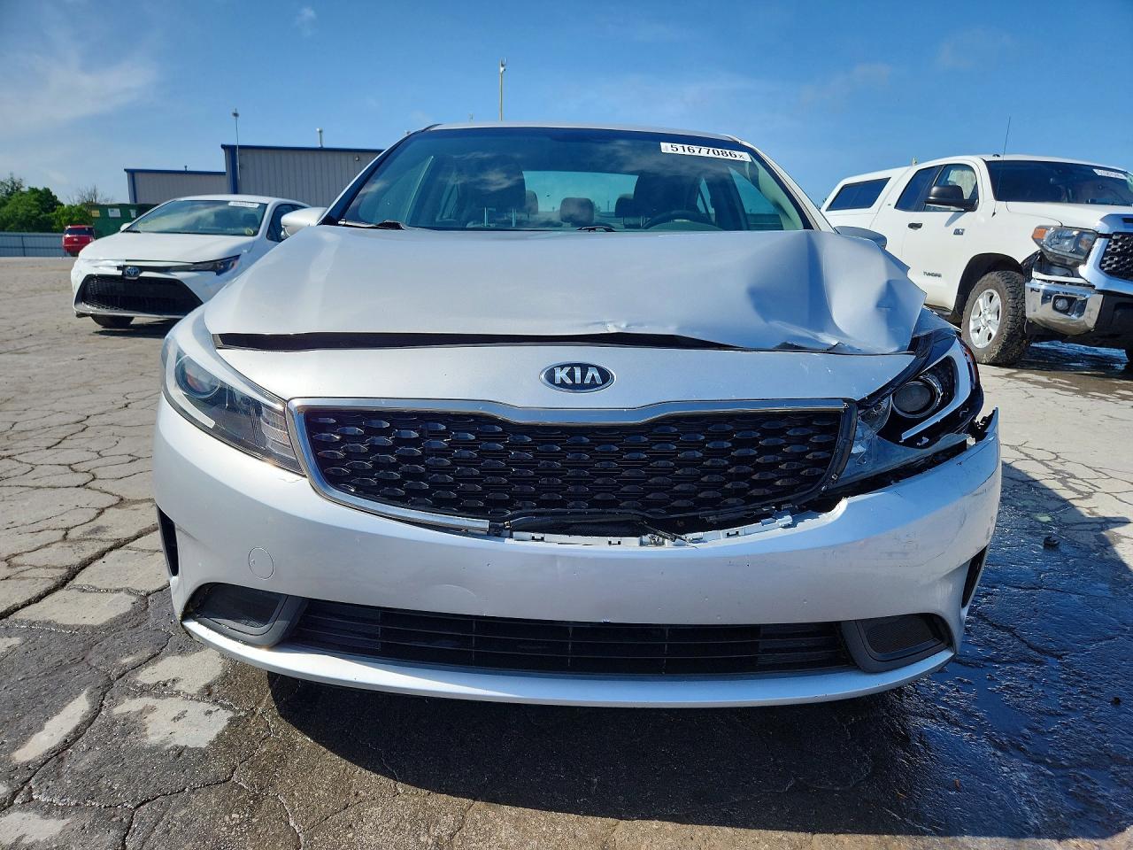 2017 KIA FORTE LX photo 9