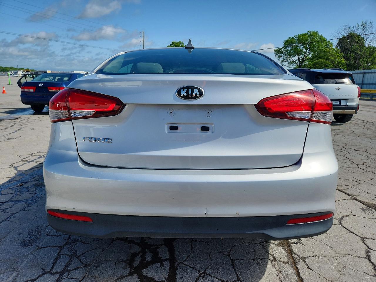 2017 KIA FORTE LX photo 11