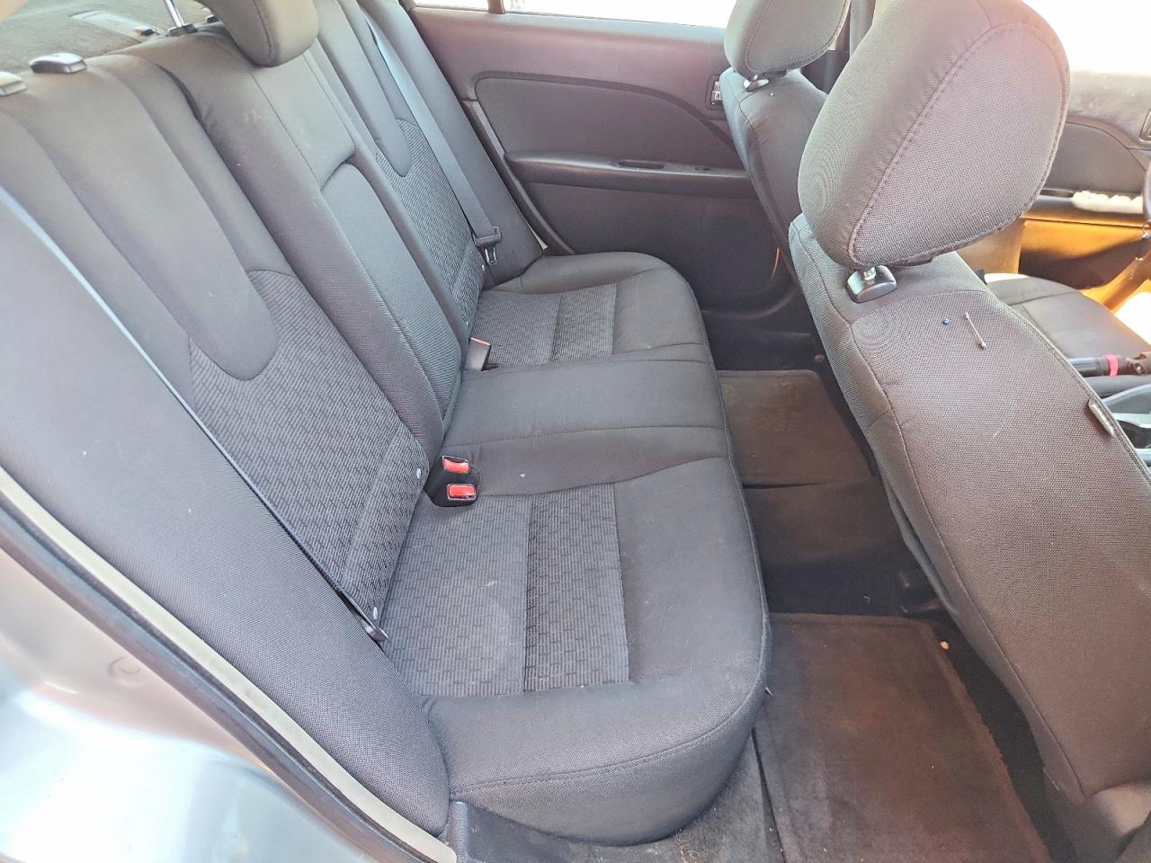 2011 FORD FUSION SE photo 19