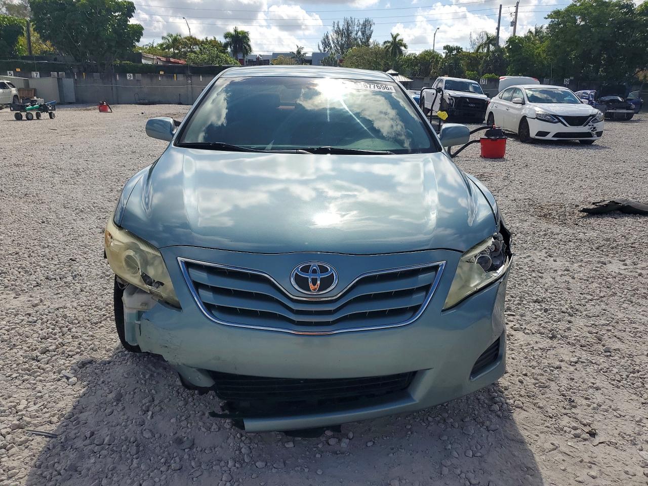2010 TOYOTA CAMRY LE photo 5
