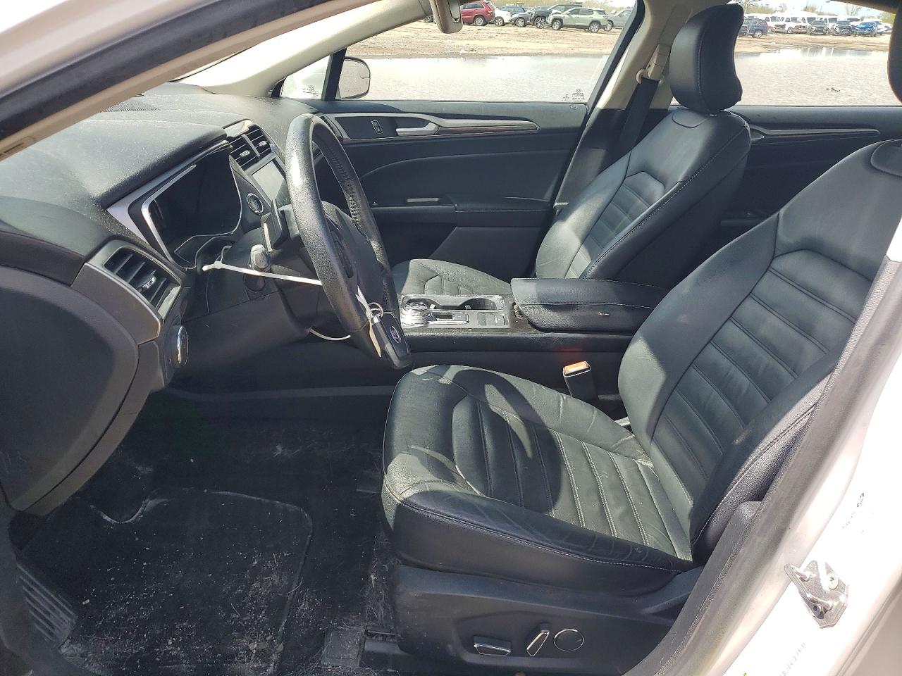 2018 FORD FUSION SE photo 19