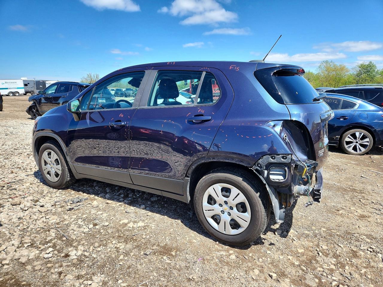 2019 CHEVROLET TRAX LS photo 3