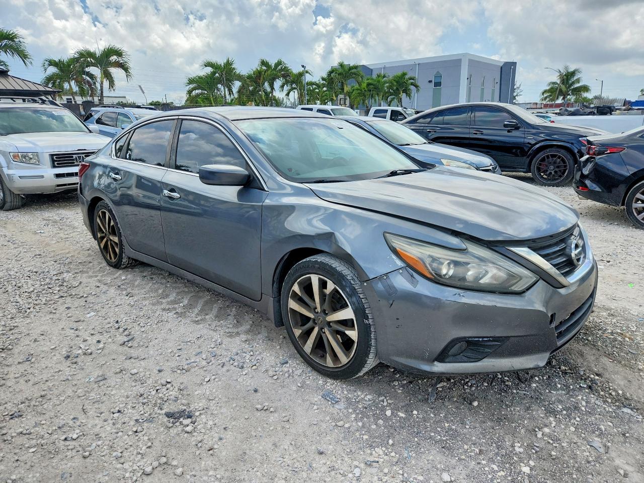 2017 NISSAN ALTIMA 2.5 SR photo 7