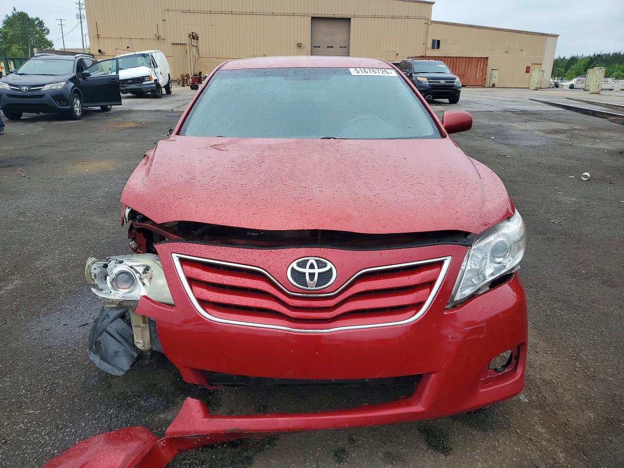 2011 TOYOTA CAMRY LE photo 9