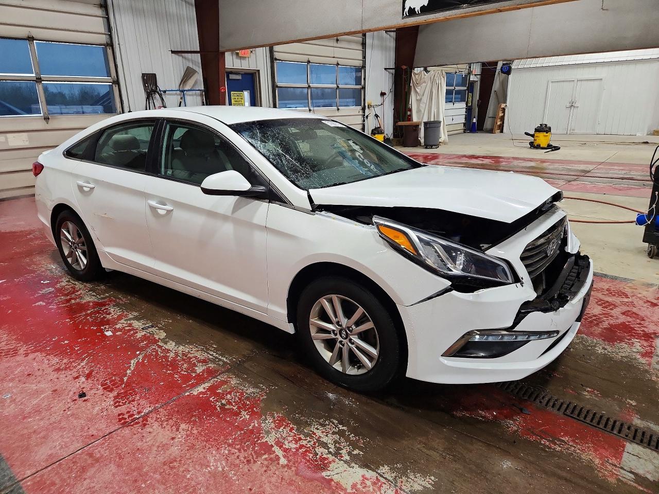 2015 HYUNDAI SONATA SE photo 4