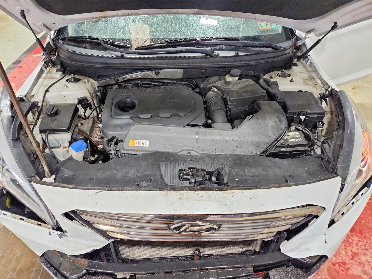 2015 HYUNDAI SONATA SE photo 11