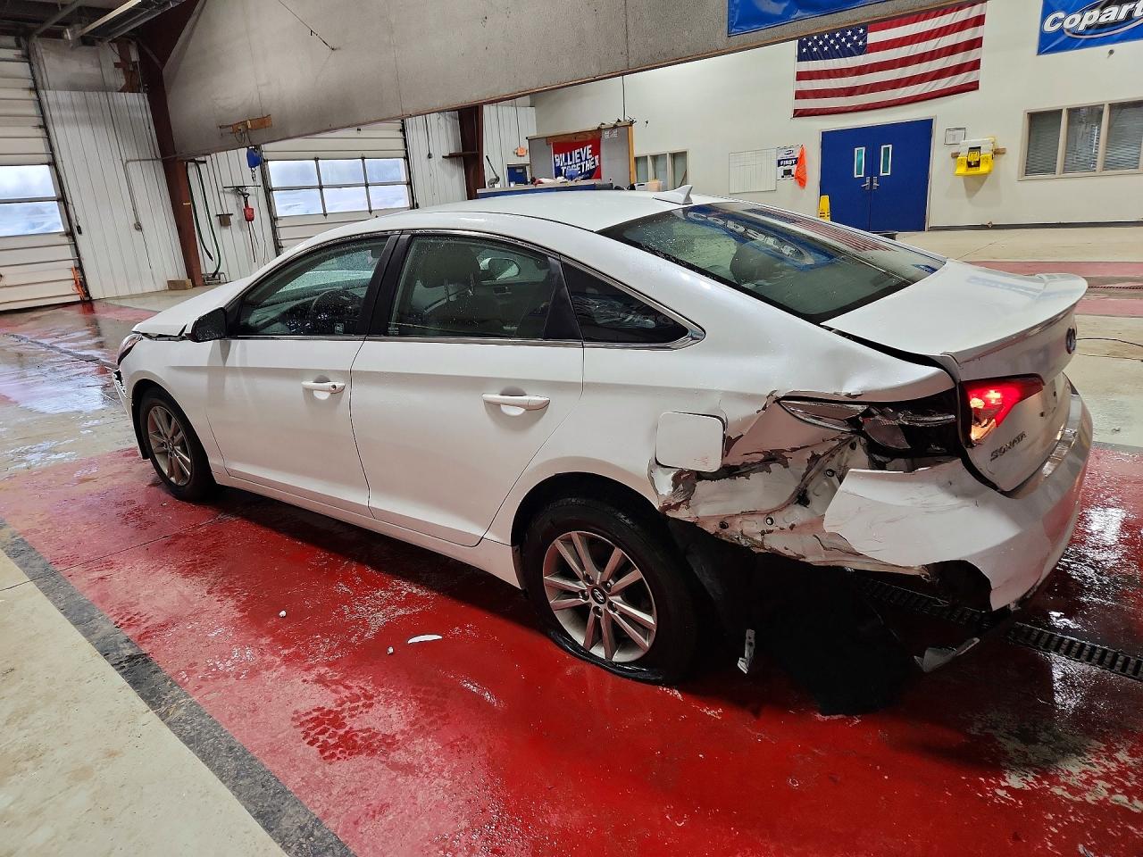 2015 HYUNDAI SONATA SE photo 2