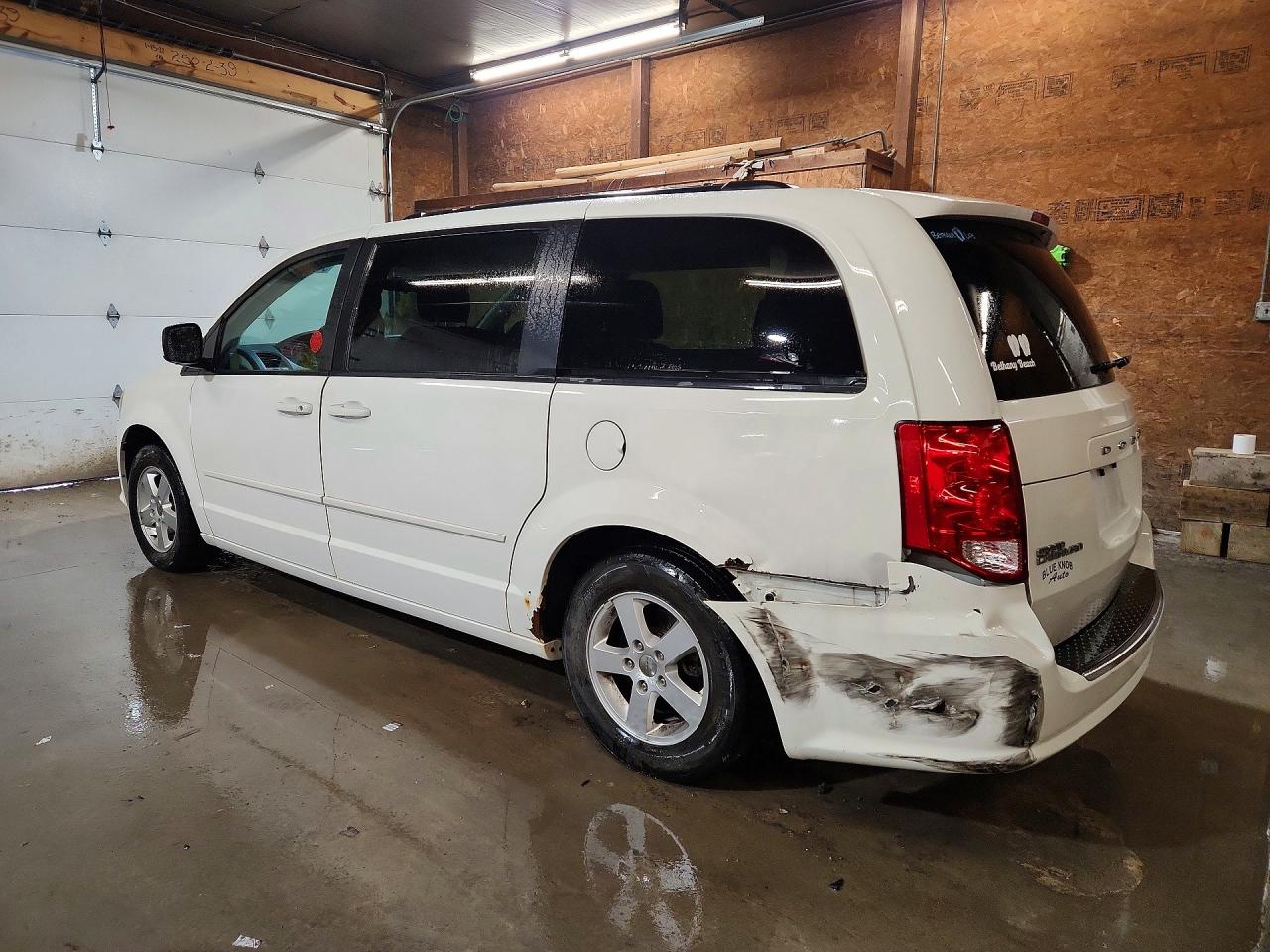 2012 DODGE GRAND CARAVAN SXT photo 3