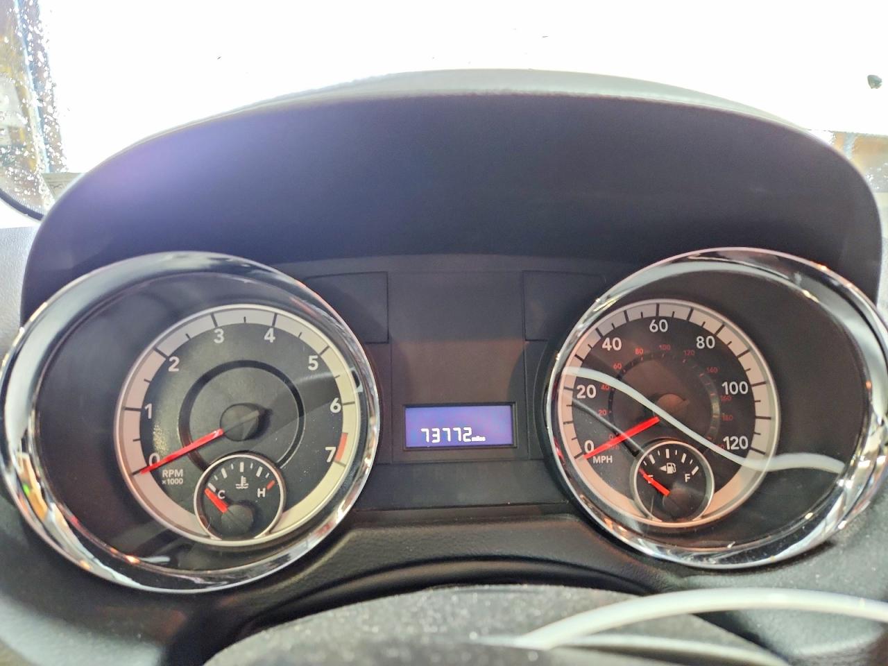 2012 DODGE GRAND CARAVAN SXT photo 17