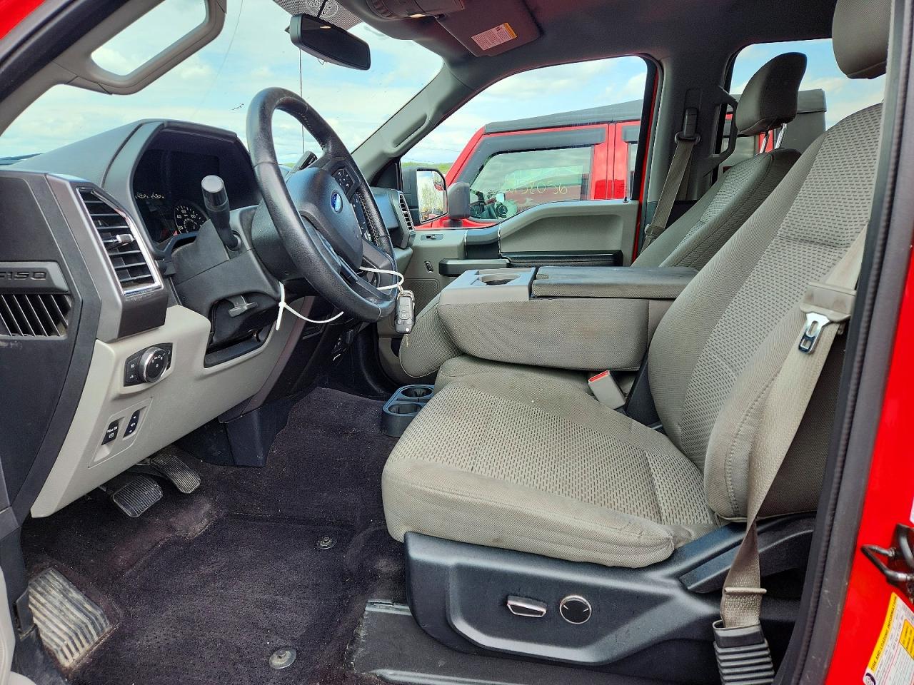 2015 FORD F150 SUPERCREW photo 13