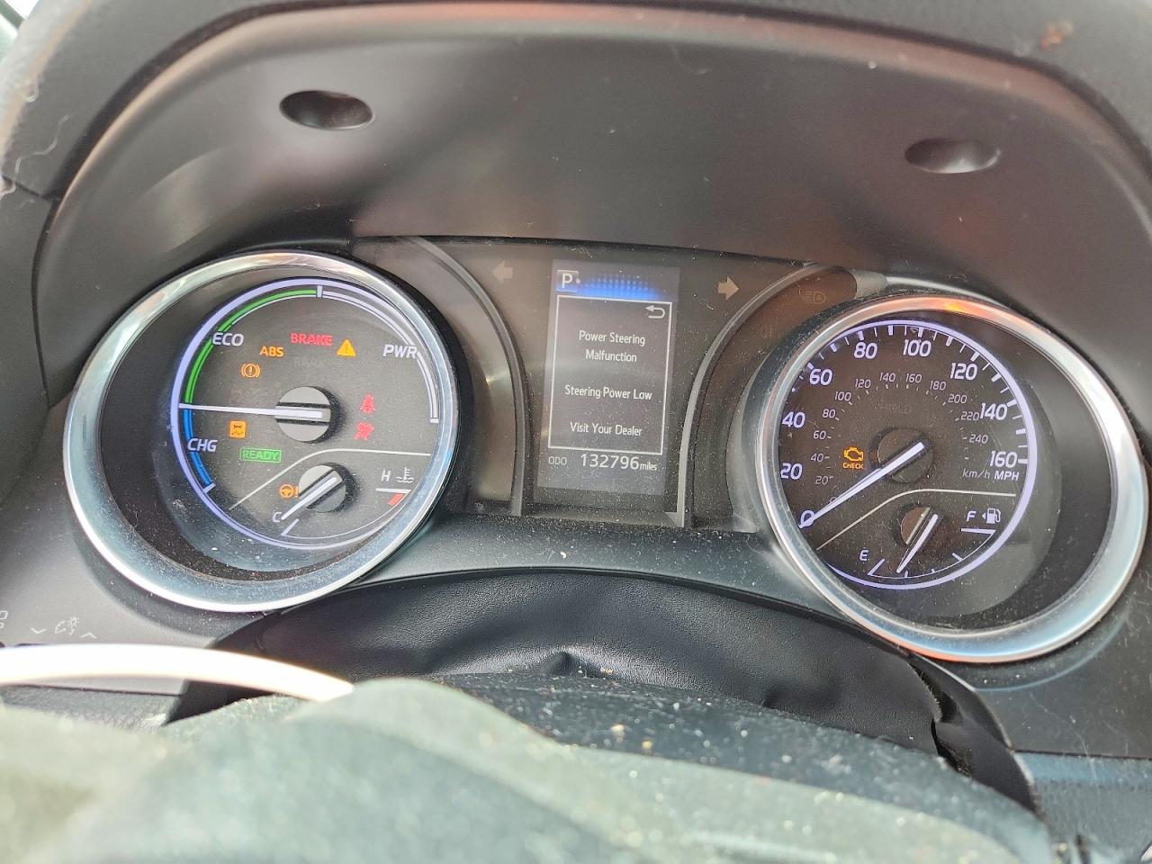 2020 TOYOTA CAMRY LE photo 25