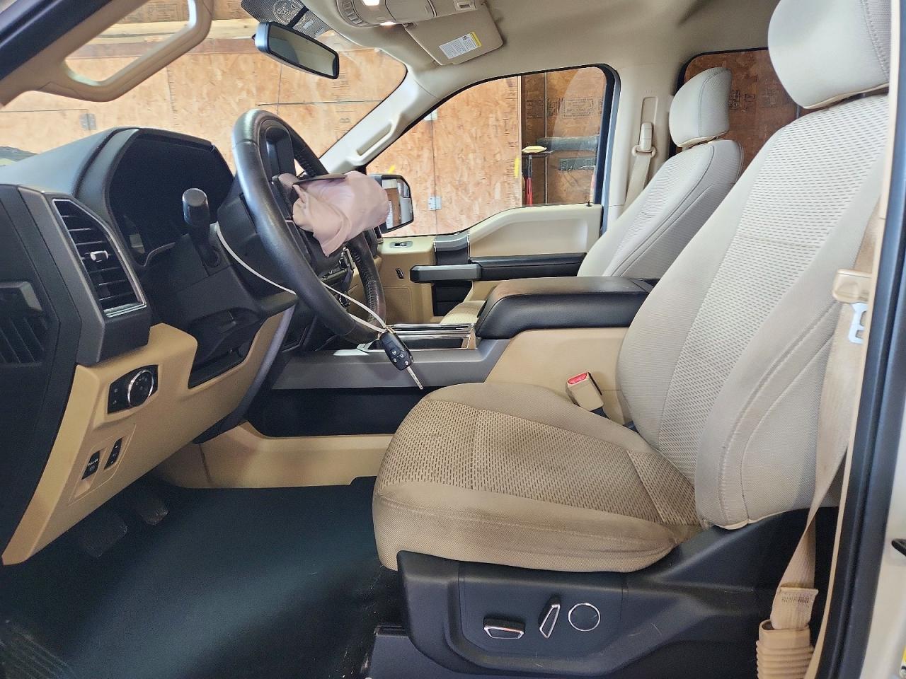 2017 FORD F150 SUPERCREW photo 13